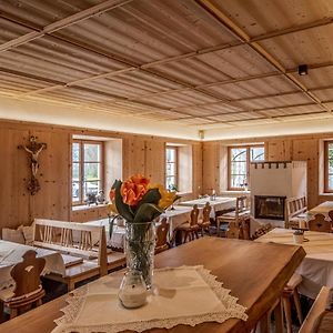 Landhotel Gasthof Zum Loewen